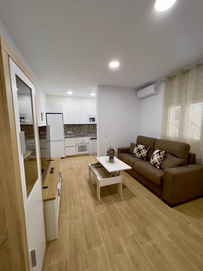 Rockside Residences Suites La Linea La Línea de la Concepción Kültér fotó